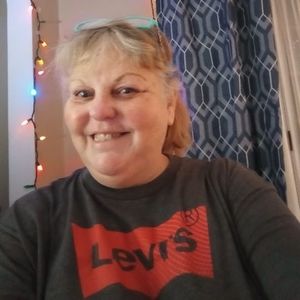 Meet your Posher, Connie